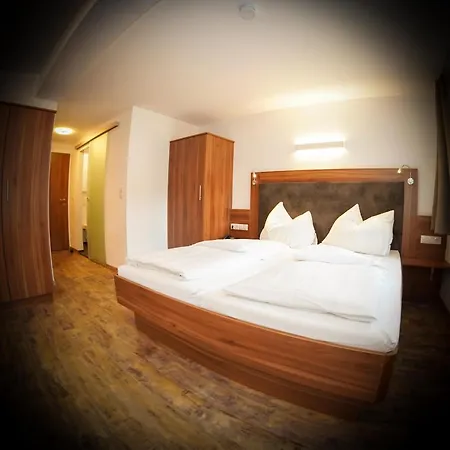 Der Steinerwirt Casa de hóspedes 3*